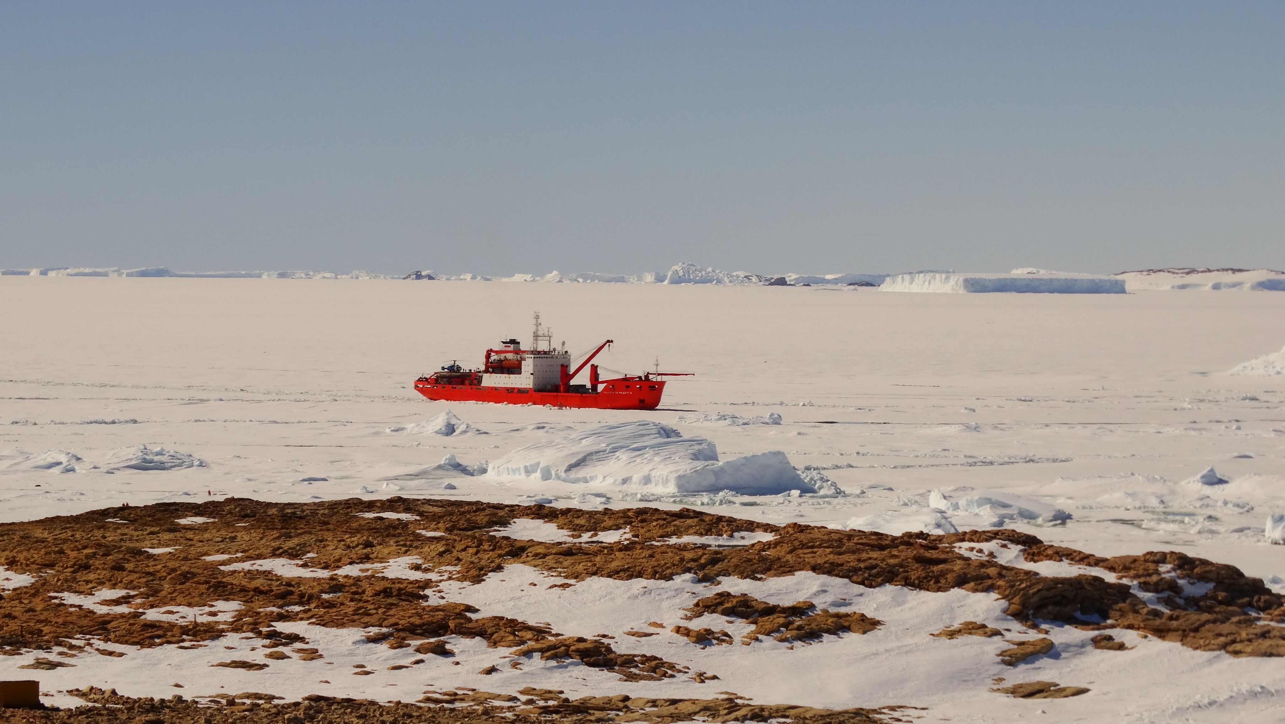Перестановки в правительстве: Путин отправил в отставку нескольких министров