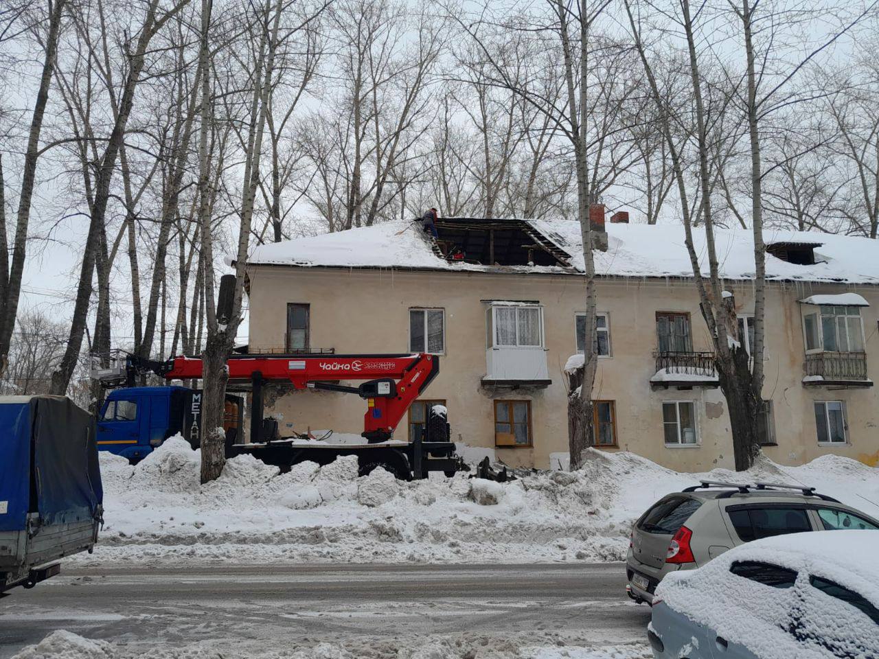 В Уфе частично провалилась крыша многоквартирного дома